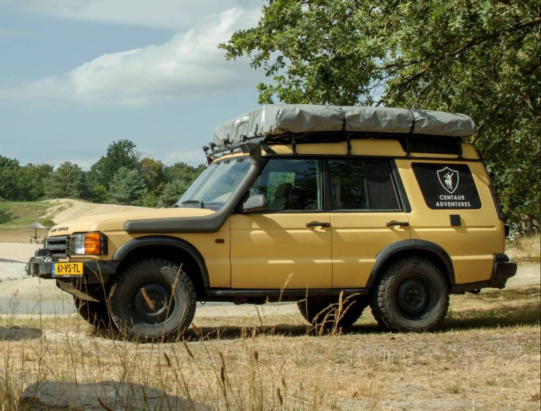 Onze landrovers Centaur Adventures